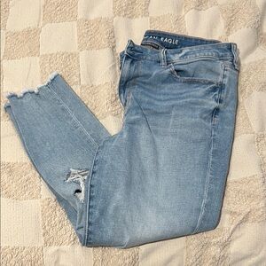 American Eagle Outfitters Light Blue Cropped Jeans
